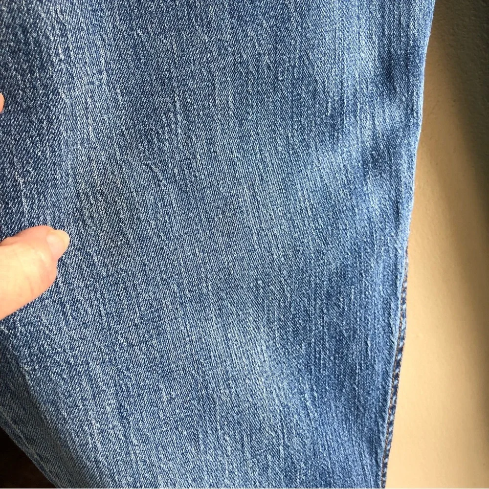 Levi's 505 Straight Leg Jeans. Medium Wash. Extra Tall. Size 36W x 34L